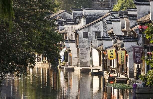黔灵山国潮文化旅游首次延迟闭园